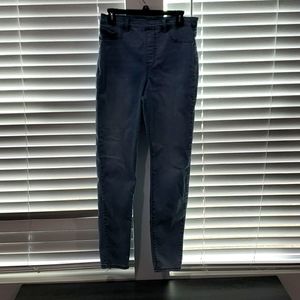 Medium tall it's like  8